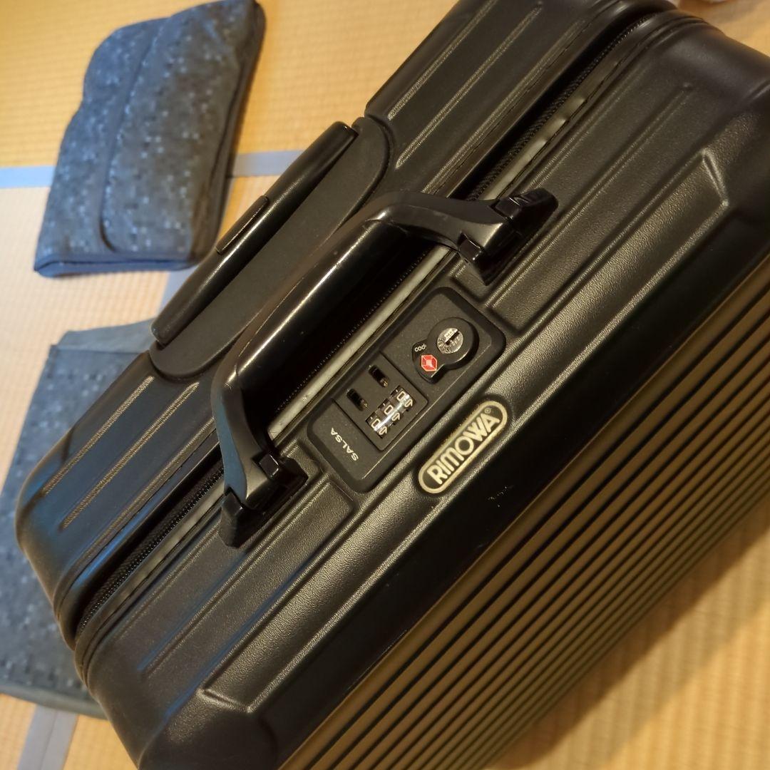 リモワ 機内持ち込み可 4輪 ビジネストロリー 23L マットブラック