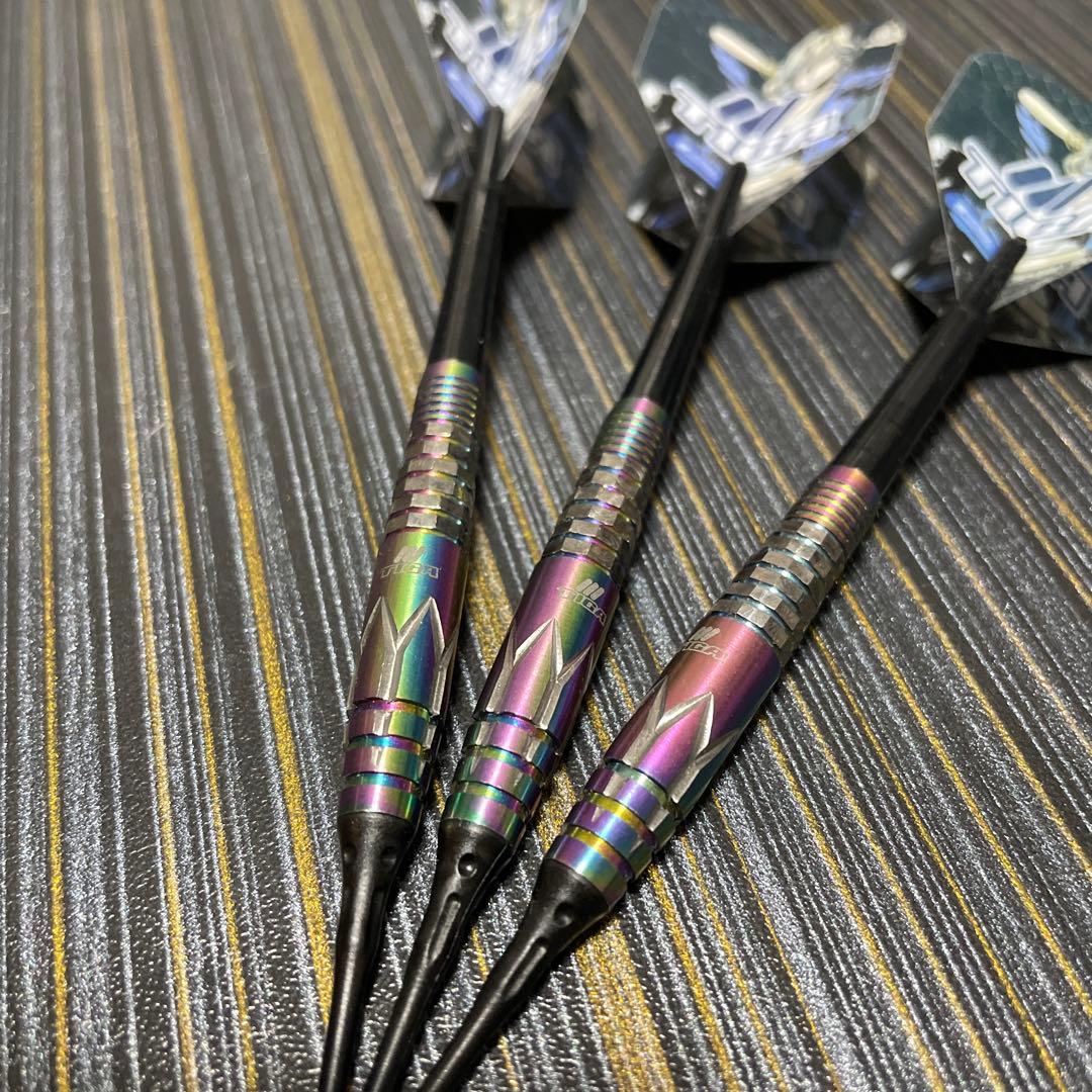 ラスト1点 珍しい レインボーカラー エンペラー ポリゴン ソフトダーツ