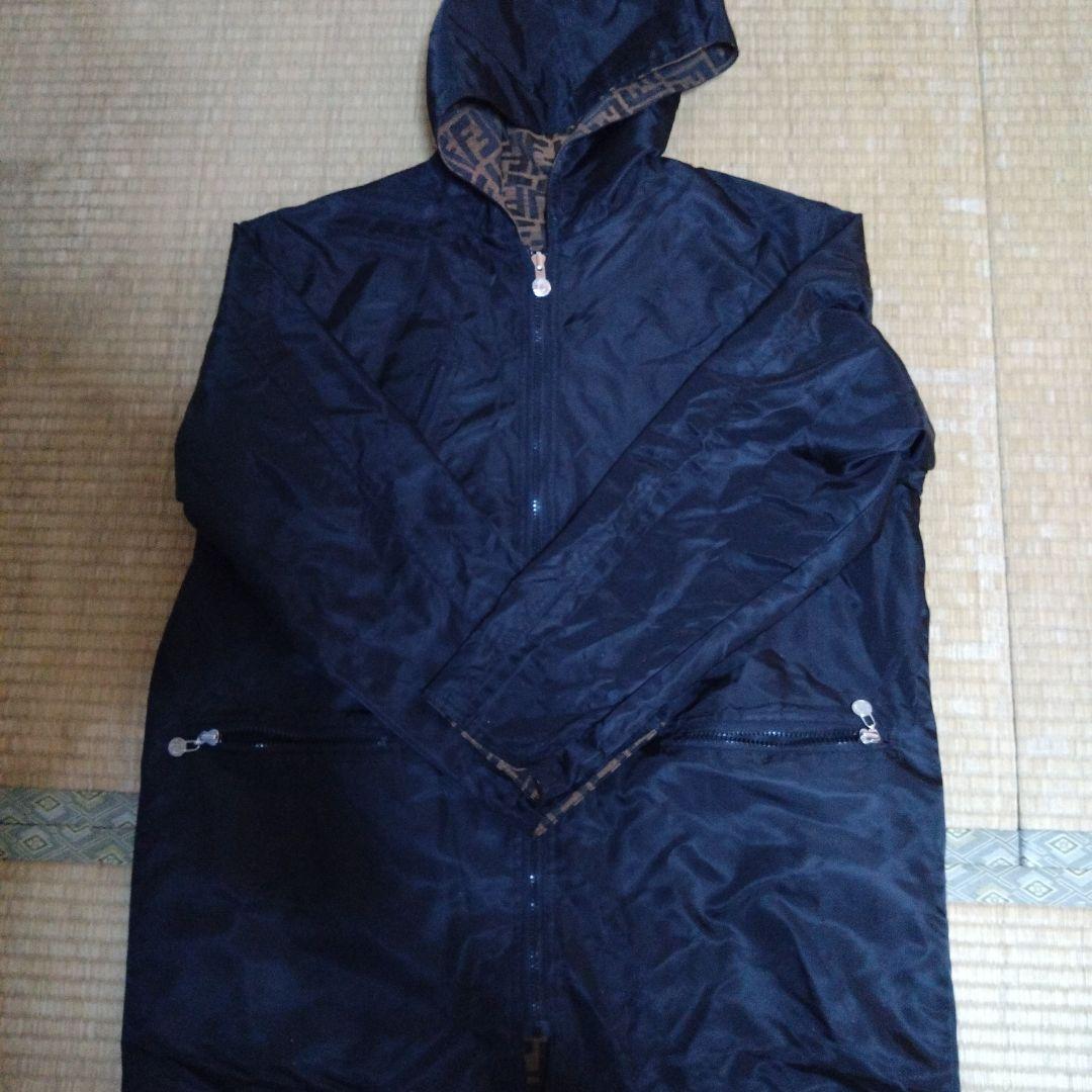 フェンディ アウター シャンパー 裏地は黒 リバーシブル ズッカ柄 茶