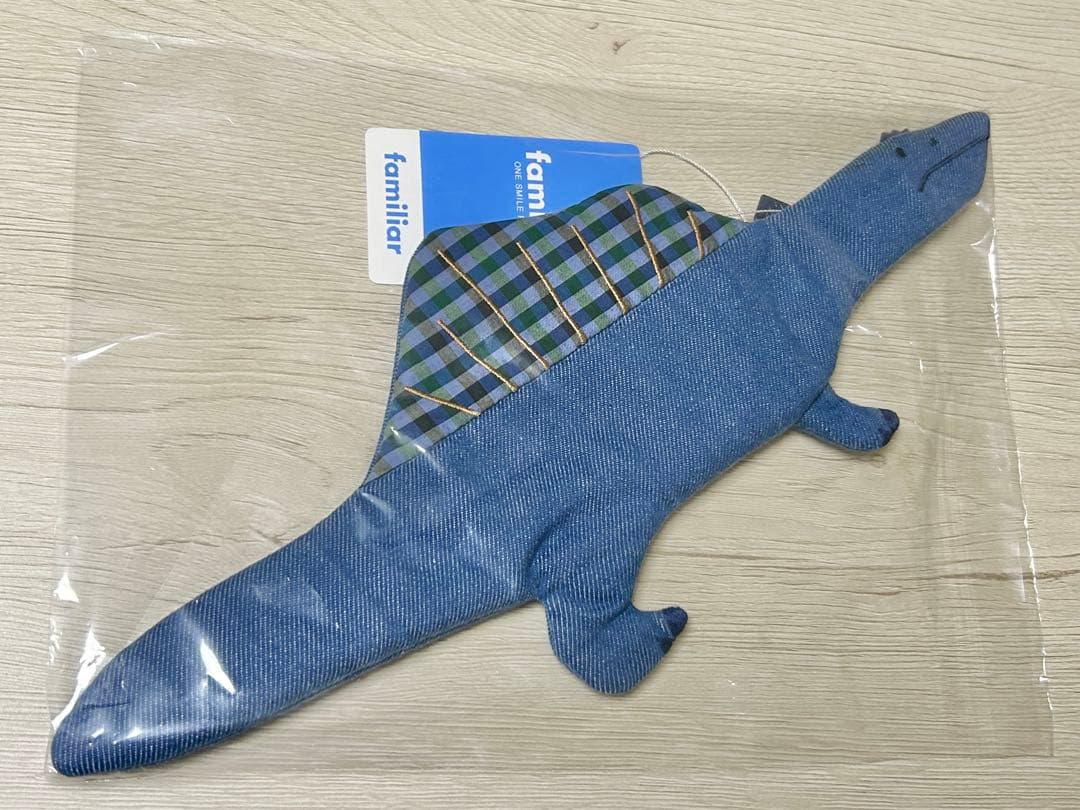 巨大恐竜展 familiar ファミリア 恐竜 ポーチ 会場限定 - メルカリ