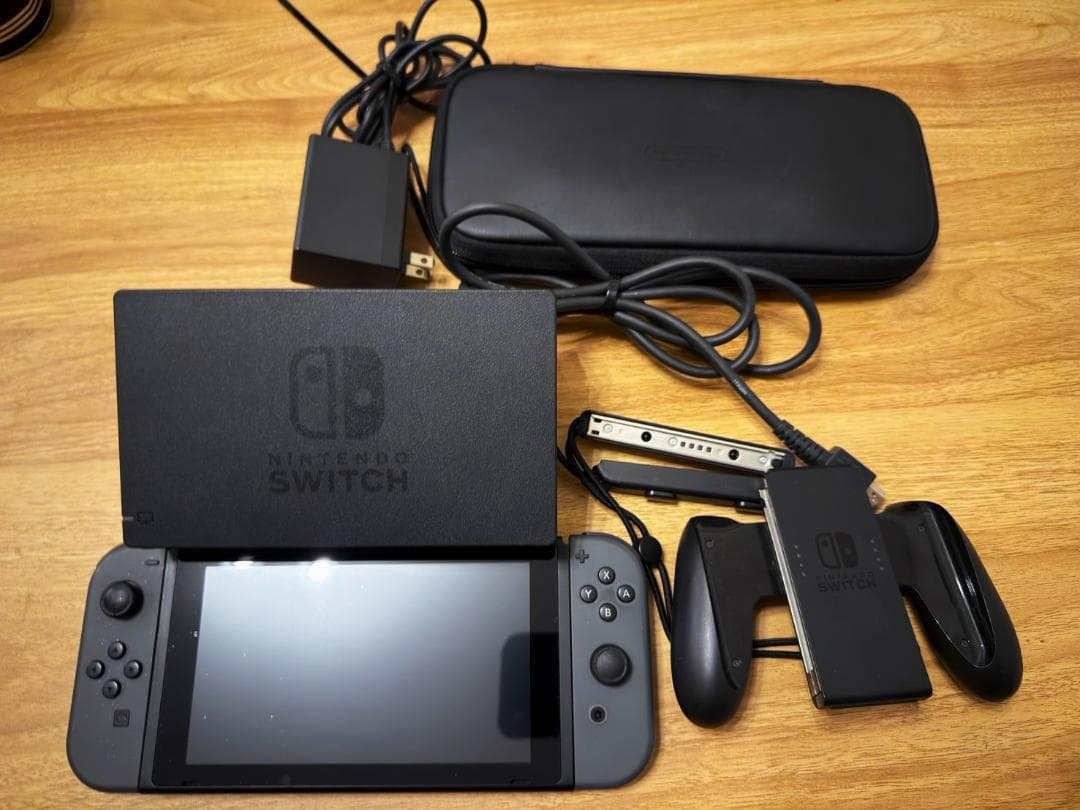 Nintendo Switch 本体、ドック、周辺機器　動作確認済 任天堂純正品】ドック本体のみ Nintendo Switch ドック 単品 ※HDMI