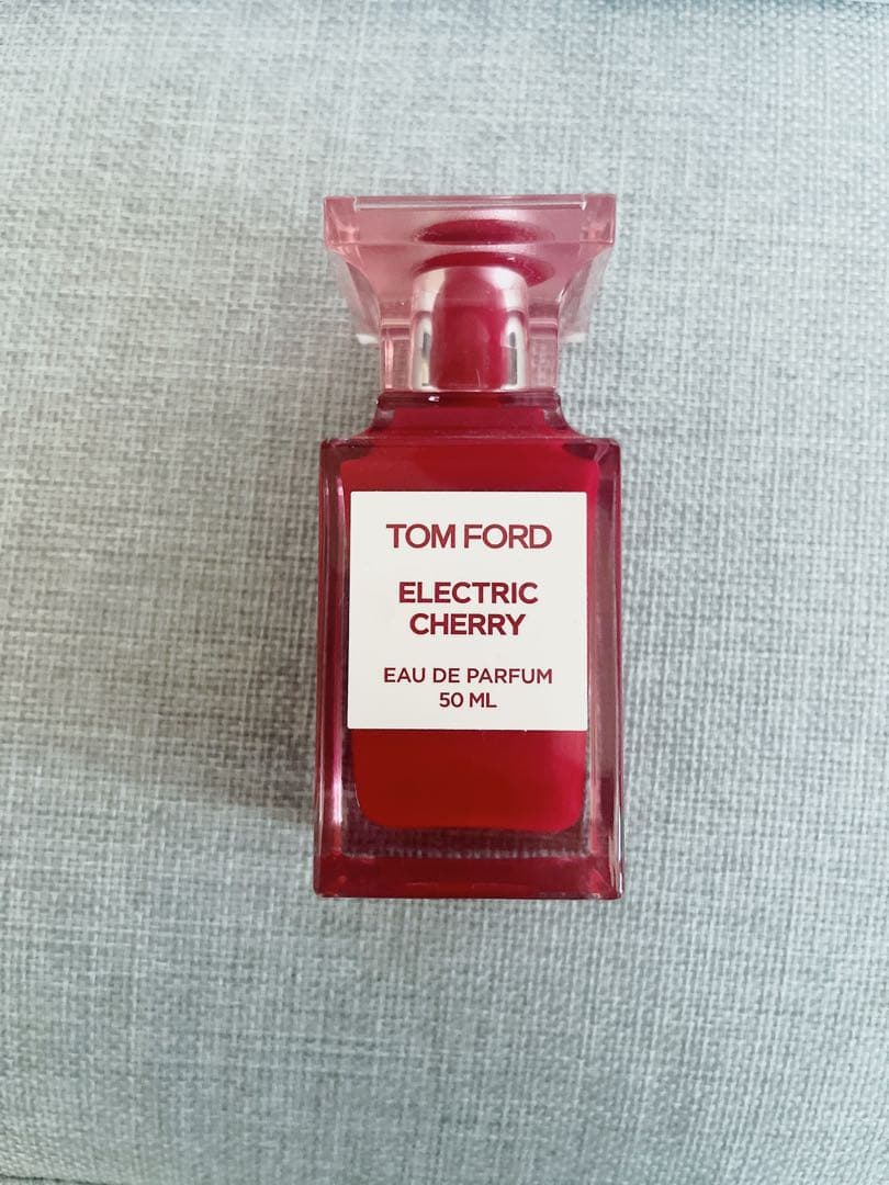 断捨離の為最安値！Tom ford electric cherry 50ml