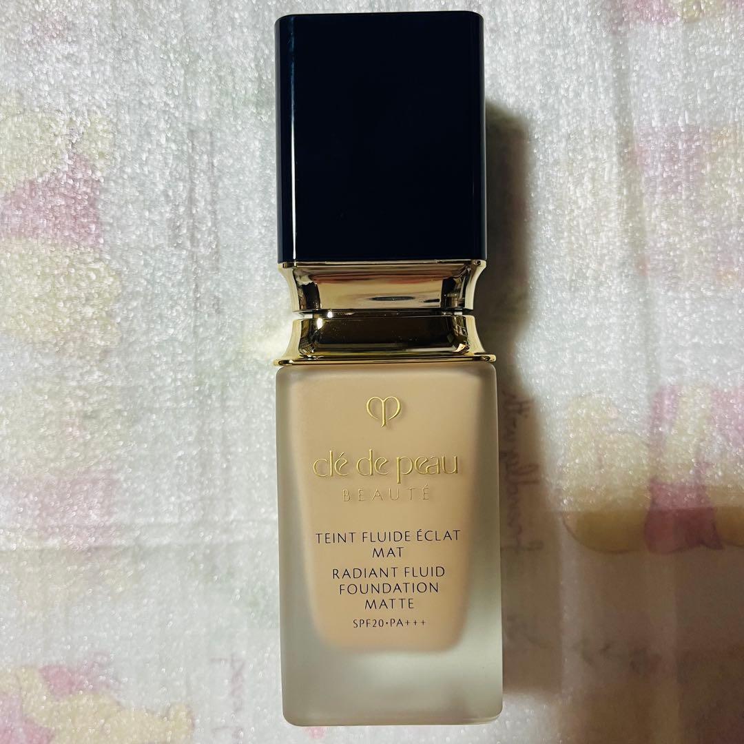 クレ・ド・ポー ボーテ リキッドファンデーション マット　タンフリュイドエクラ 91d12823c6022d7eb7d237b4-