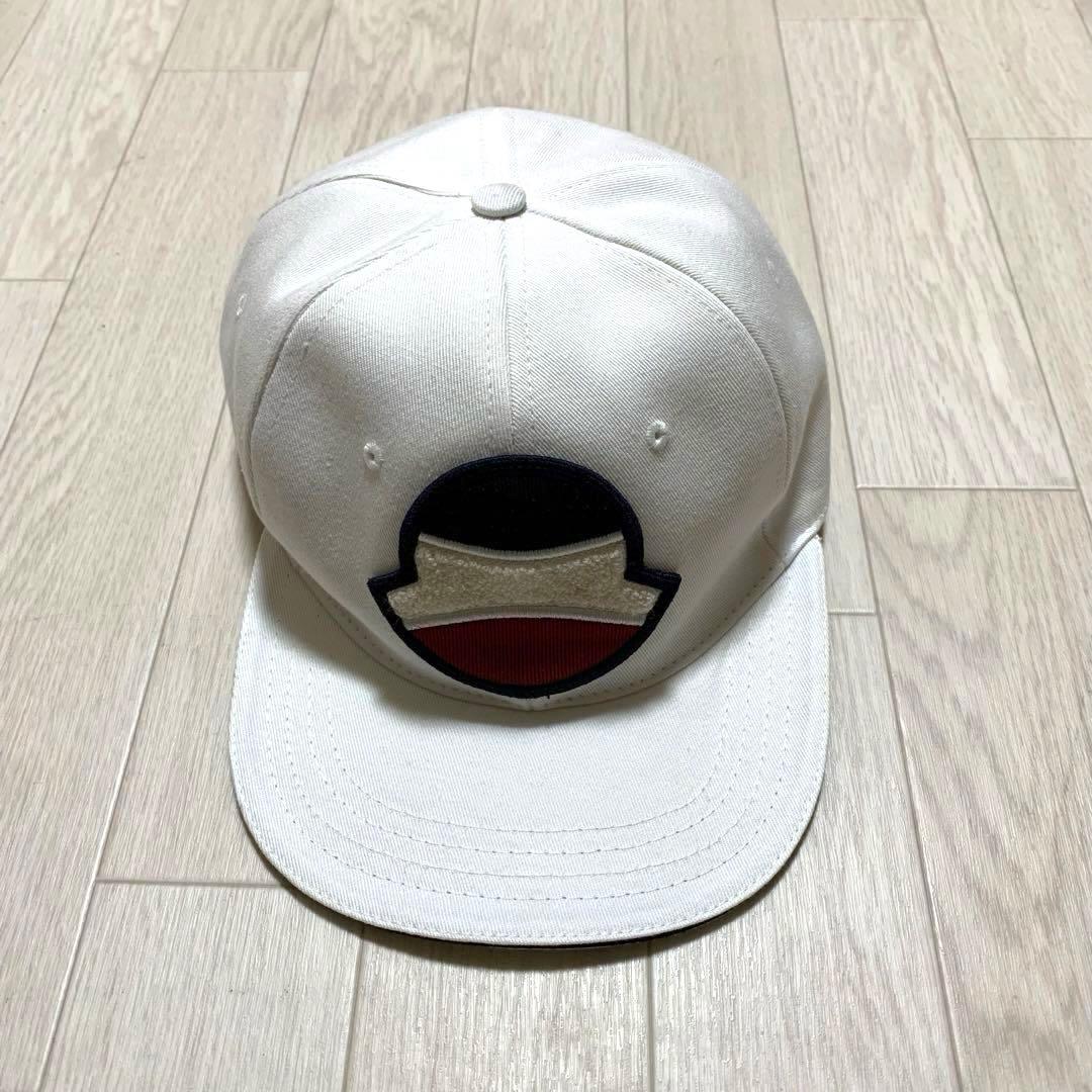 モンクレール　キャップ　デカワッペン　帽子　ホワイト　国内正規品 4K19