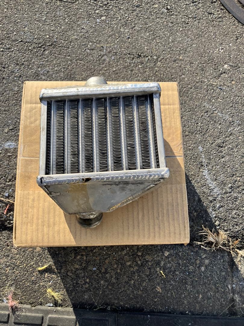 プロフ、説明必読 HN 22SKeiワークスで使用大型インタークーラー。