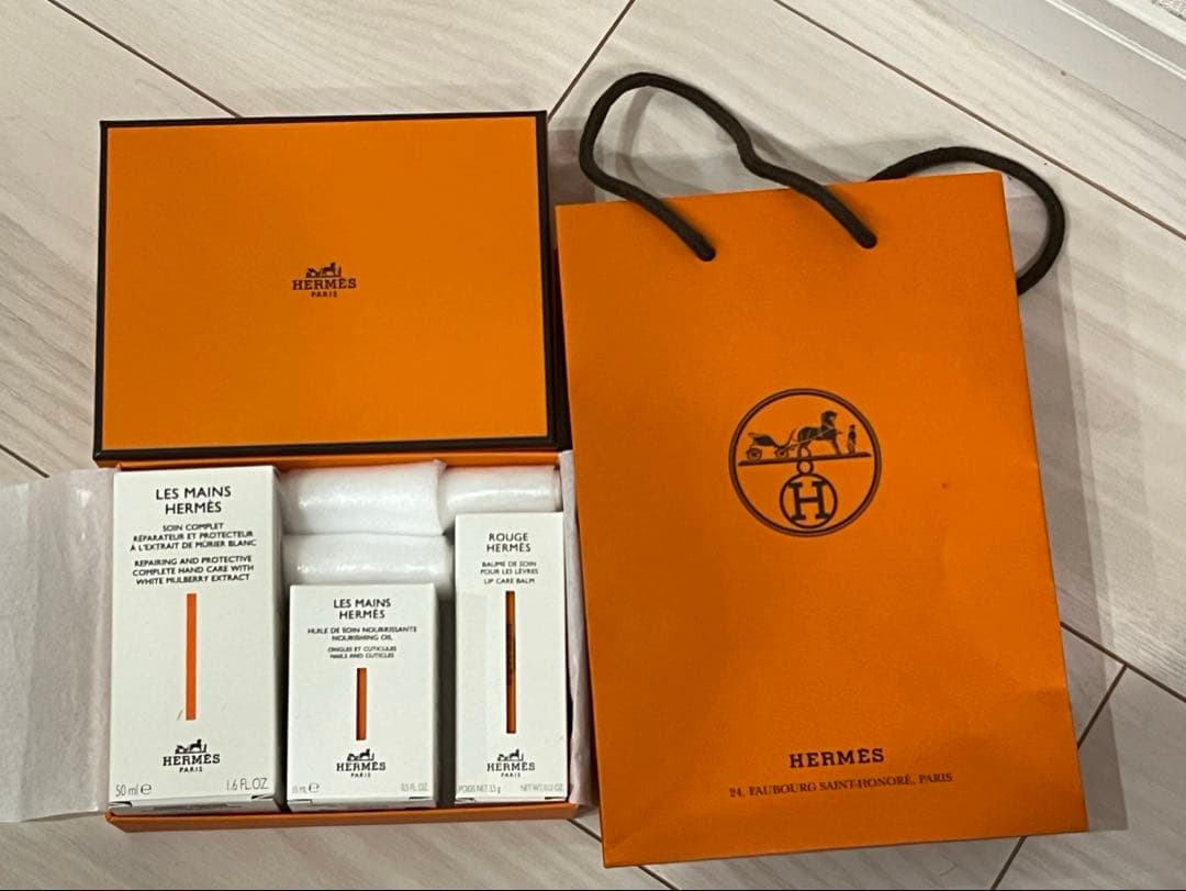 HERMES ハンドクリーム 、ネイル&キューティクルオイル 、リップバーム