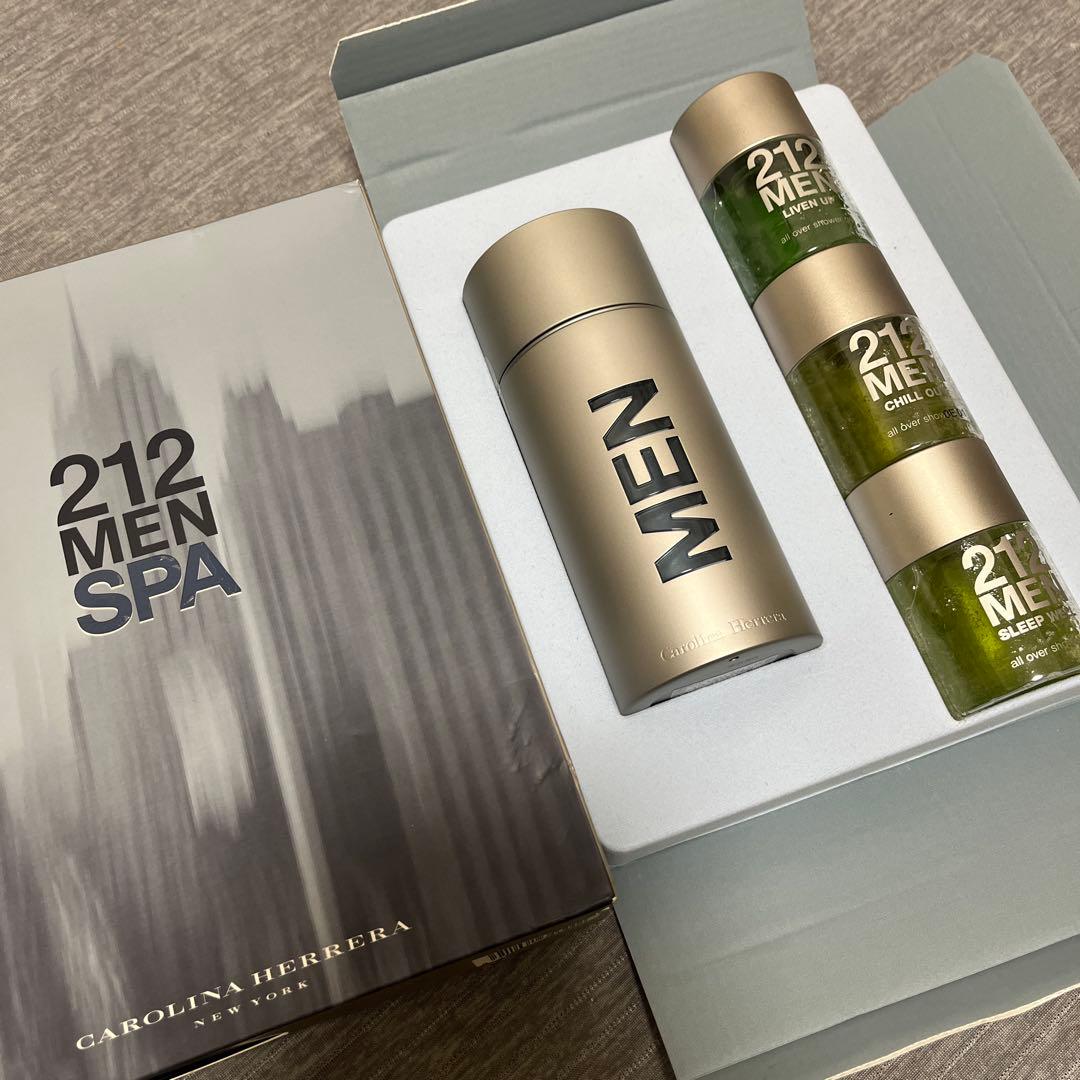 【NIKE】キャロライナヘレラ 212