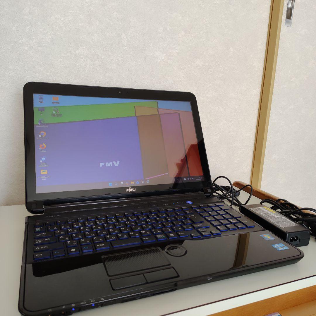 富士通　LIFEBOOK　AH77/G　Core i7　新品SSD　Office