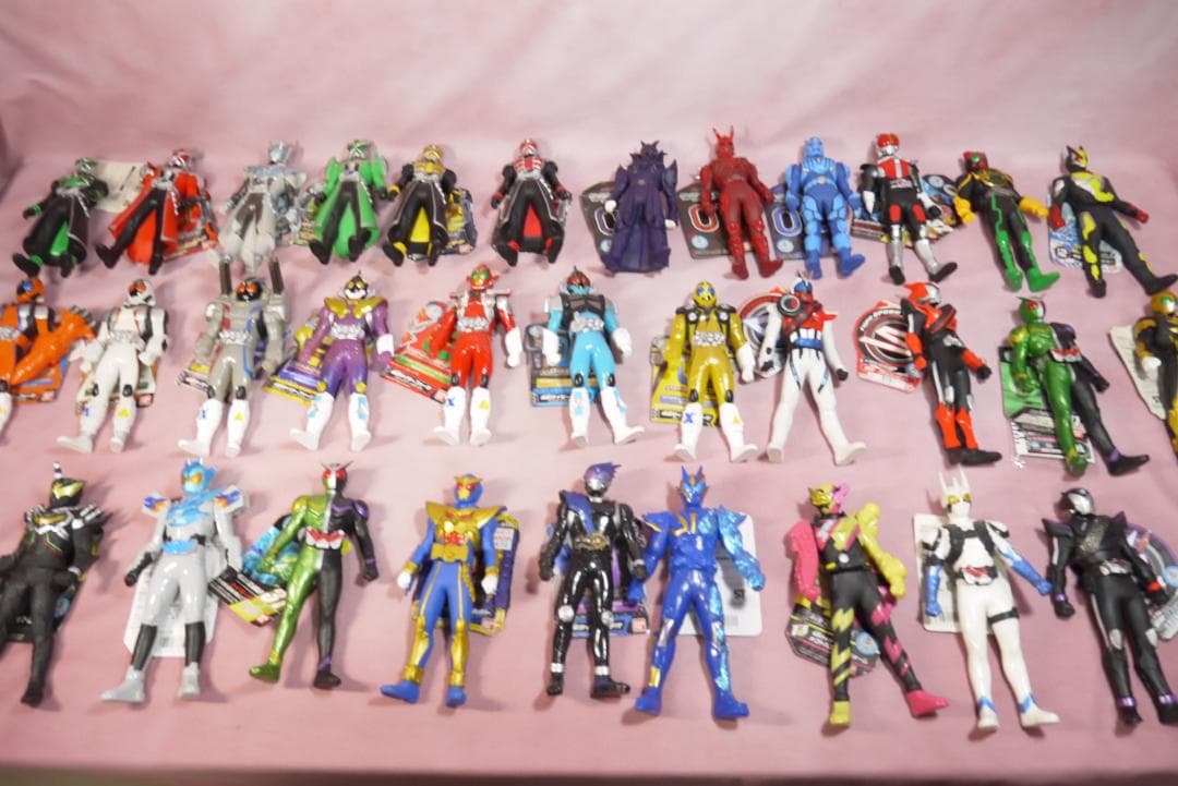 ライダーヒーローシリーズ　平成シリーズ　タグ付きソフビ34体