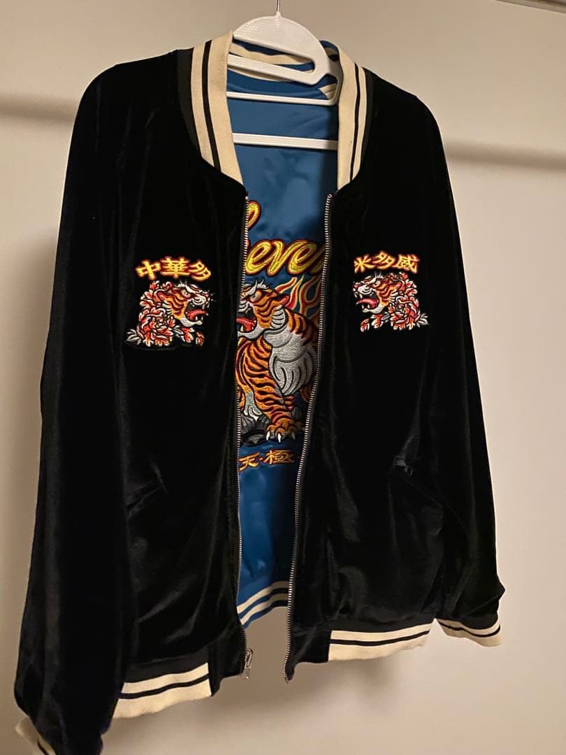 チュウカタベタイ ベルベット サテン リバーシブルスカジャン Tiger reversible スカジャン【BLUE/BLACK】 | チュウカタベタイ