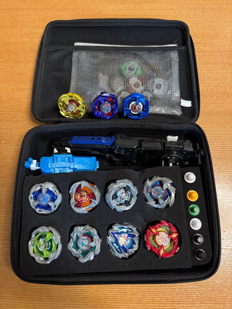 未使用品あり　ベイブレードX 引退品　まとめ売り　ギアケース