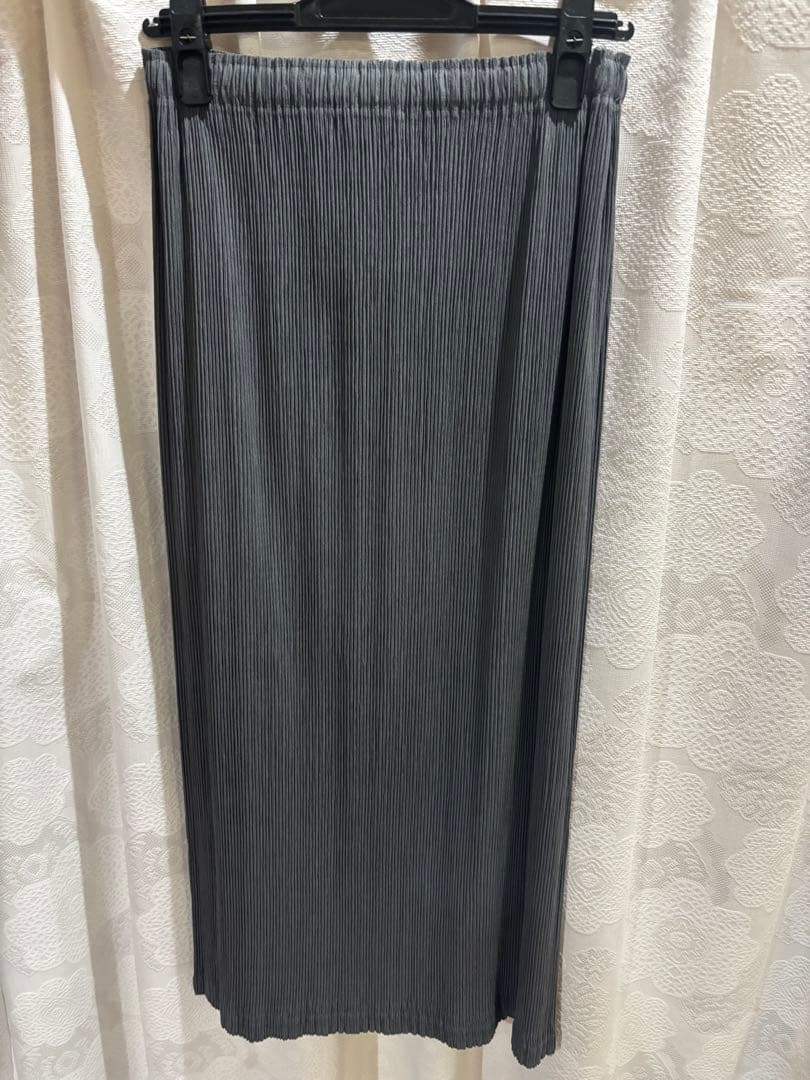 ISSEI MIYAKE WHITE LABEL プリーツ スカート グレー