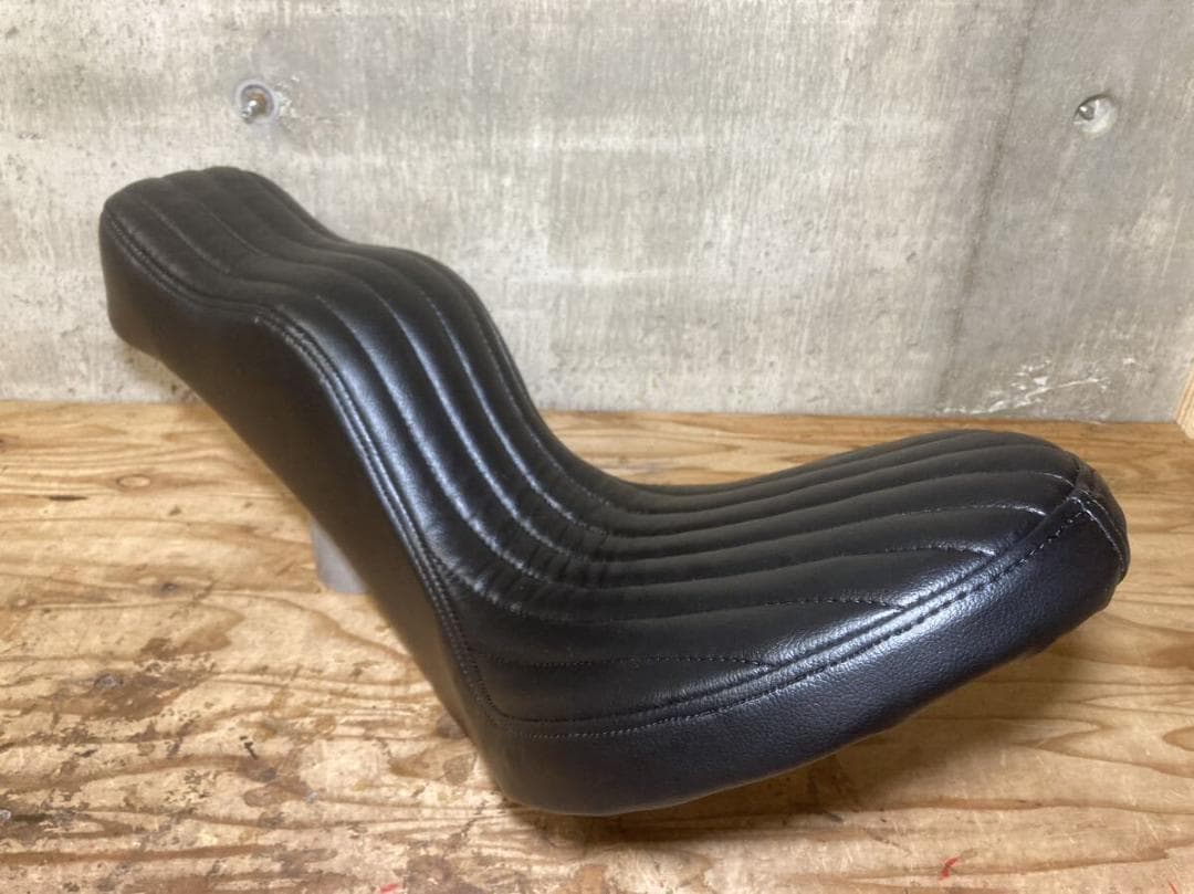 送料無料 キング&クィーンシート ナックル パン ショベル ハーレー チョッパー