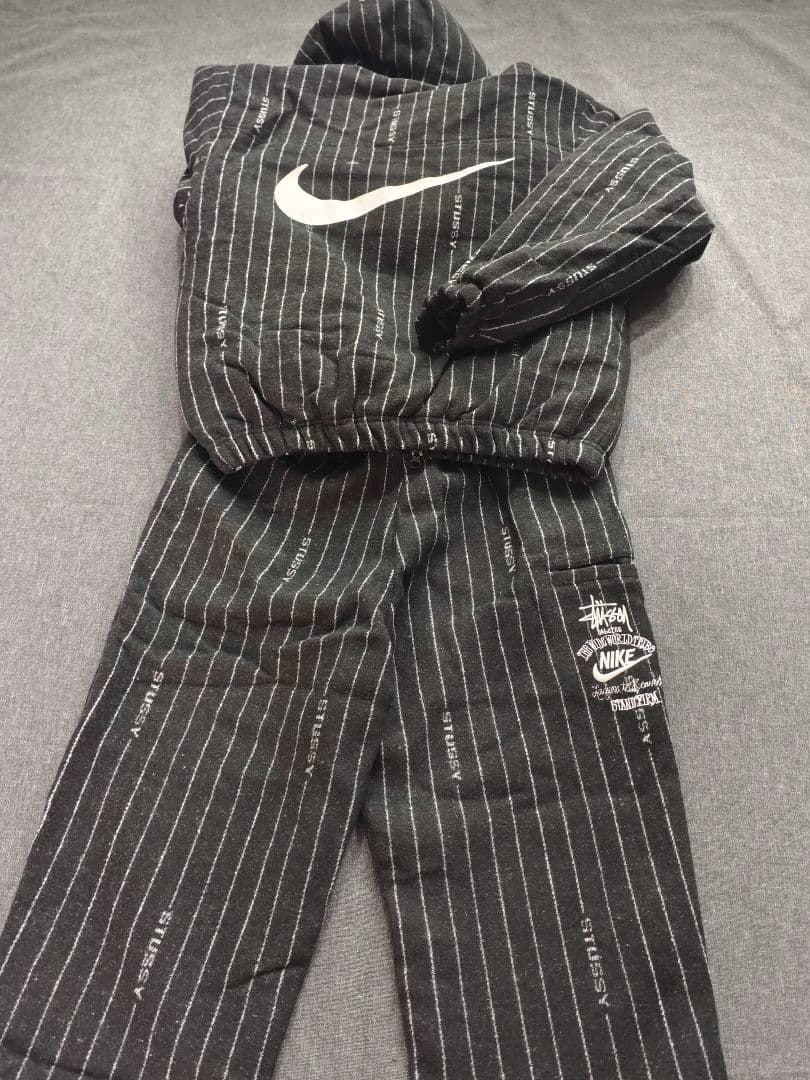 Stussy x Nike フード付きジャケット・パンツセット