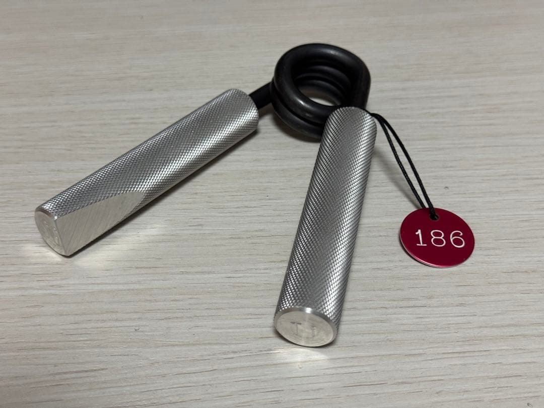 Standard Grippers Tiカット（190）