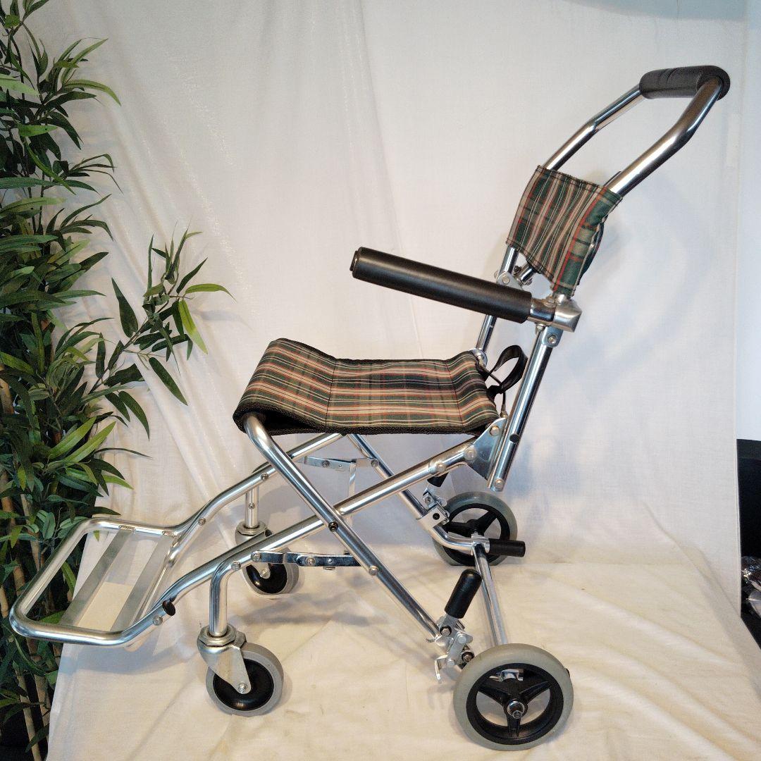 折りたたみ式介助用車椅子 チェック柄