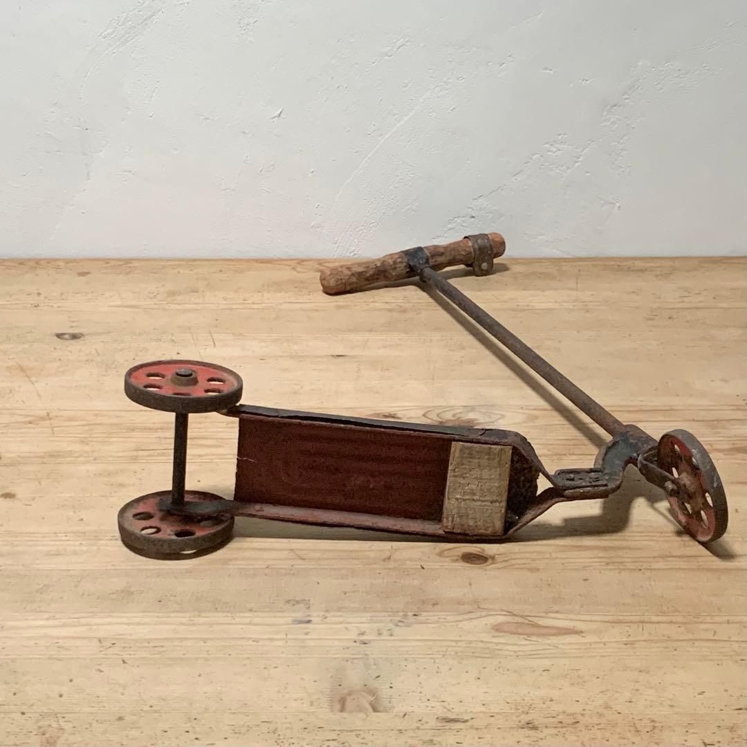 木と鉄できた 古い キックボード アンティーク 古道具 昭和レトロ