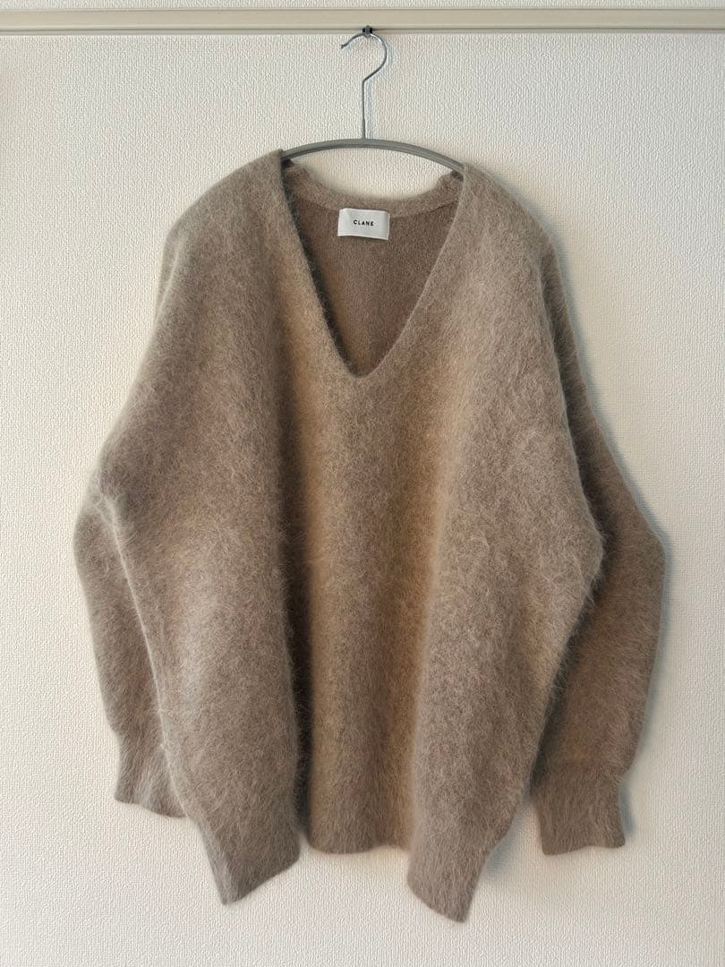 CLANE(クラネ)ベージュ Vネック セーター 長袖