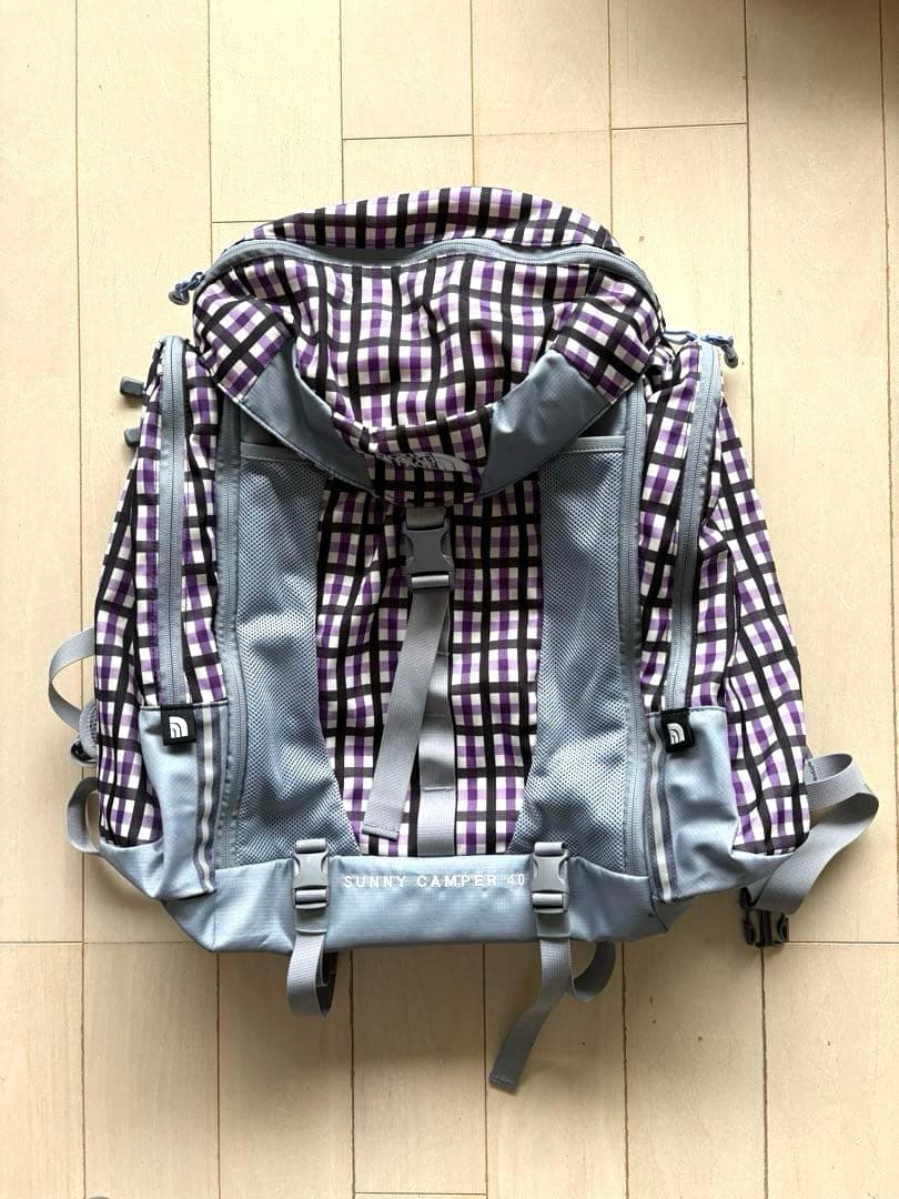 ザノースフェイスSUNNY CAMPER 40リュック 紫と白のチェック柄