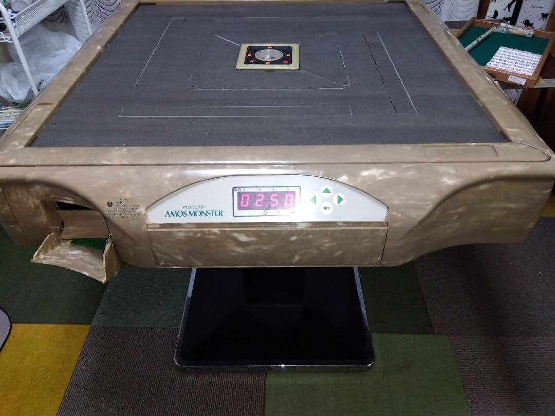 全自動麻雀卓アモスモンスター 全自動麻雀卓アモスモンスター - YouTube