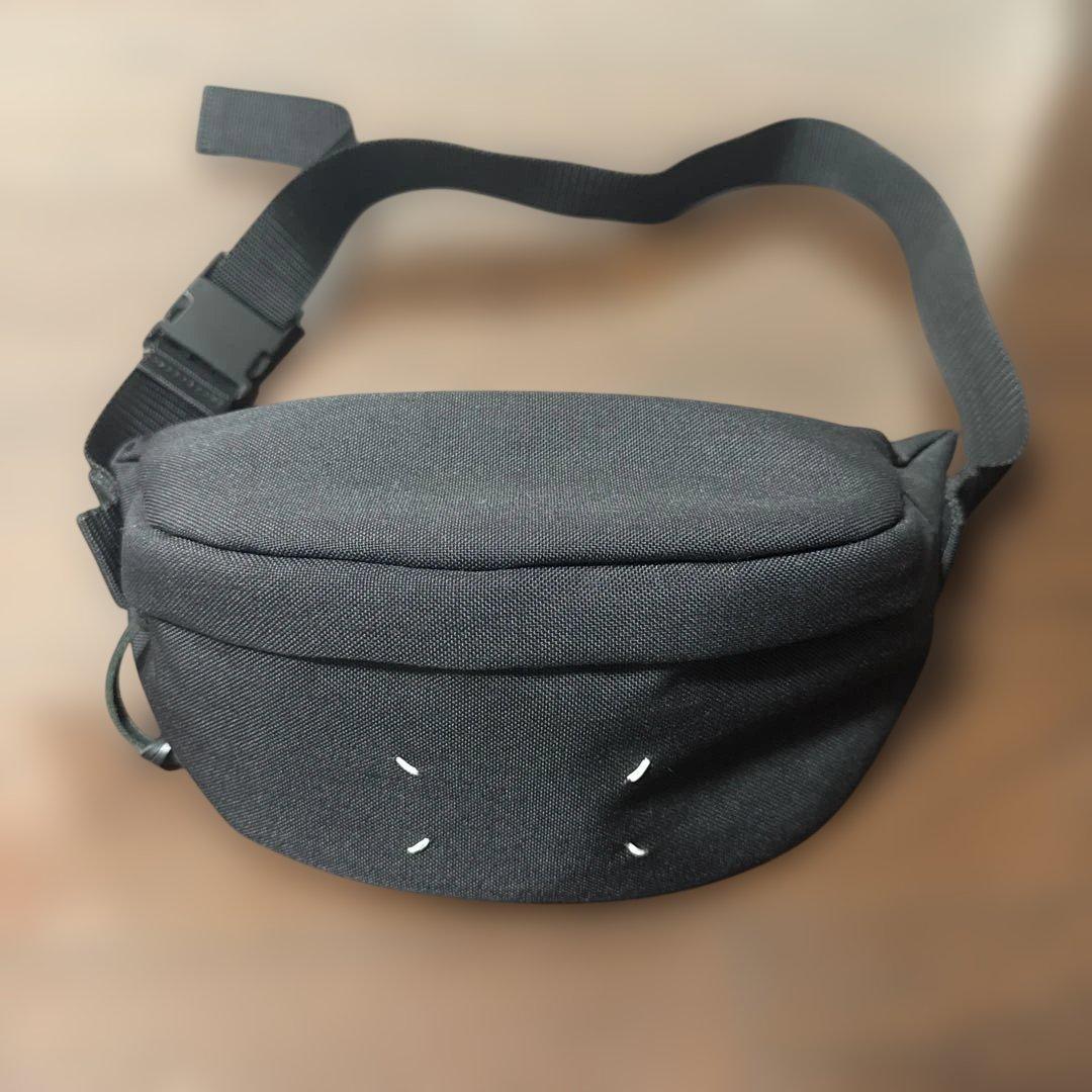 マルジェラ ボディバッグ