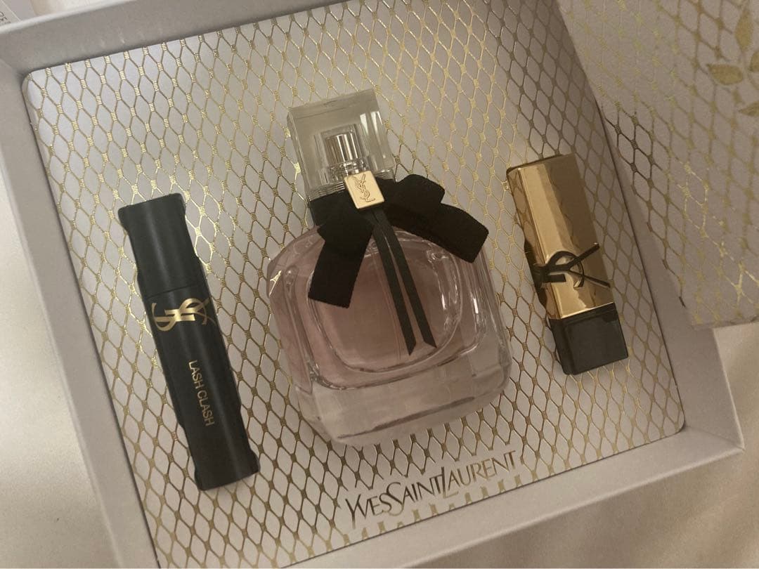 イブサンローラン香水モンパリオーデパルファム50mLマスカラルージュ口紅セット