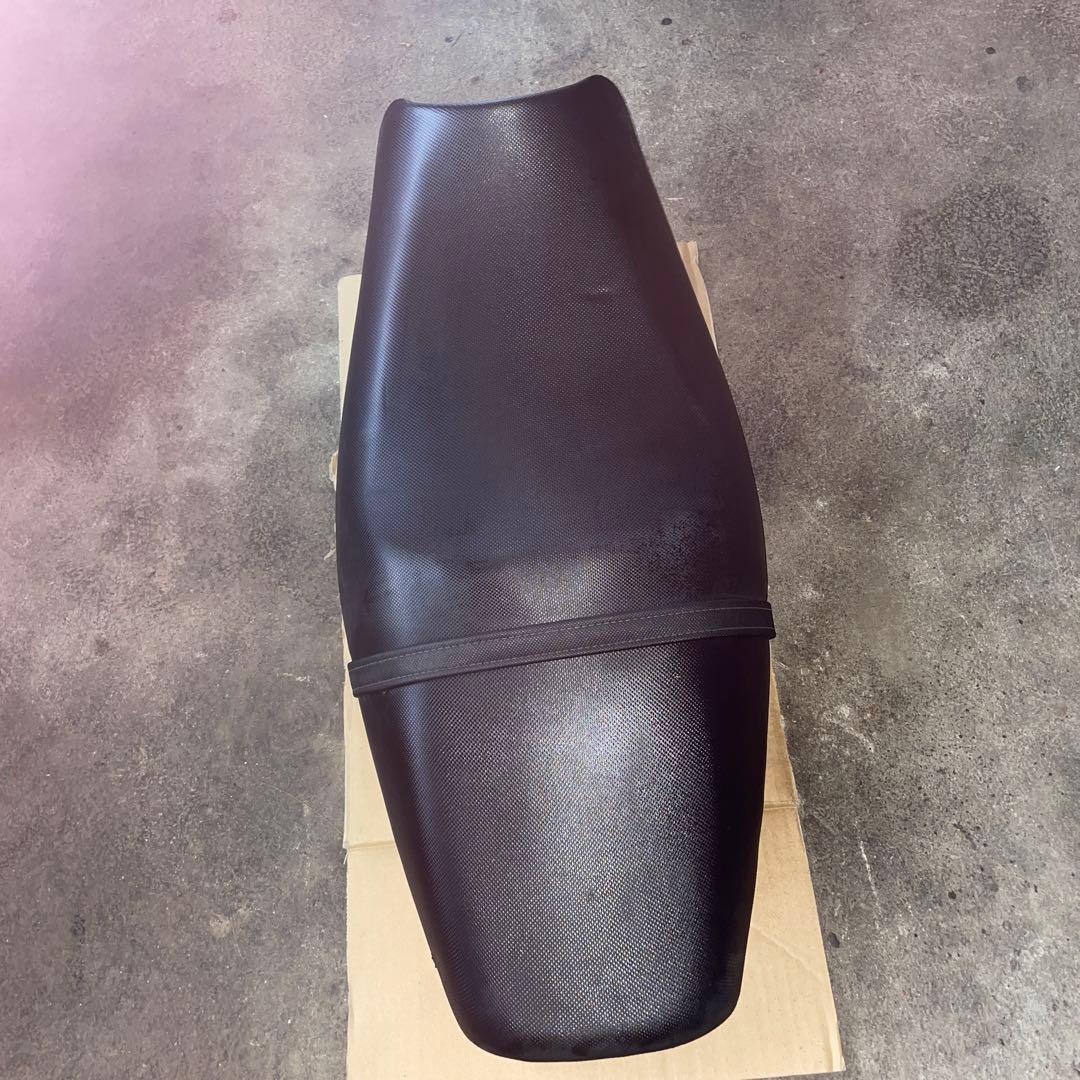 カワサキ　ZZR1400 純正シート カワサキ（Kawasaki） ZZ-R1400 シート 53066-0161 純正 中古 バイク