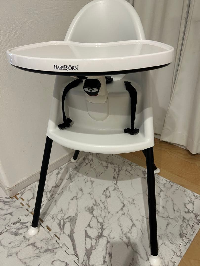 ベビービョルン　ハイチェア　ホワイト