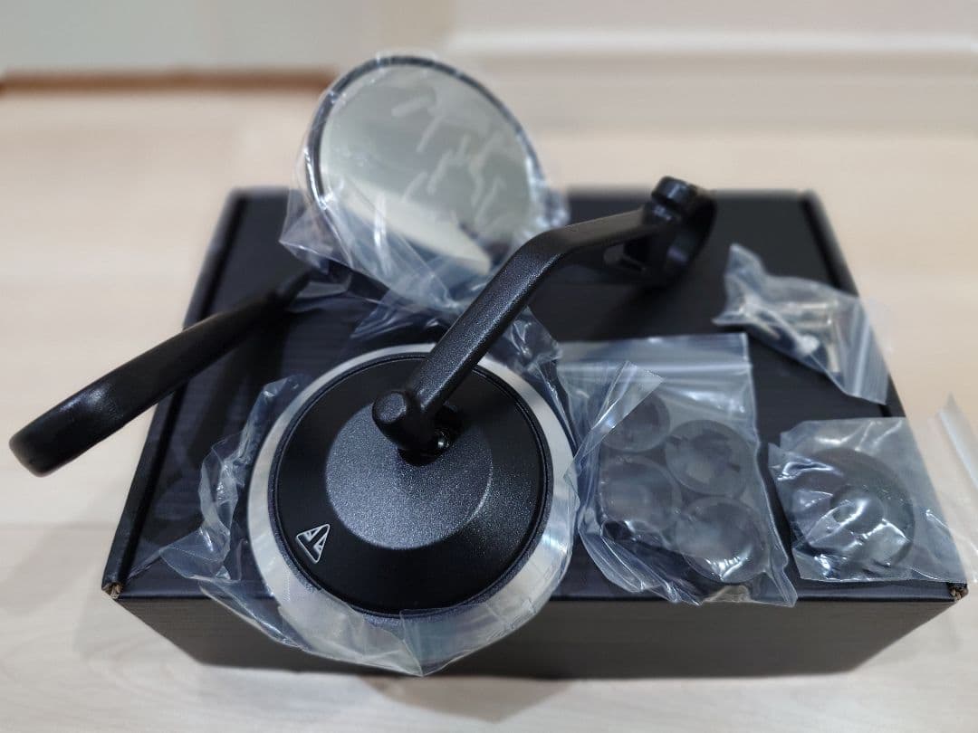 【新品 未使用】トライアンフ用 バーエンドミラー