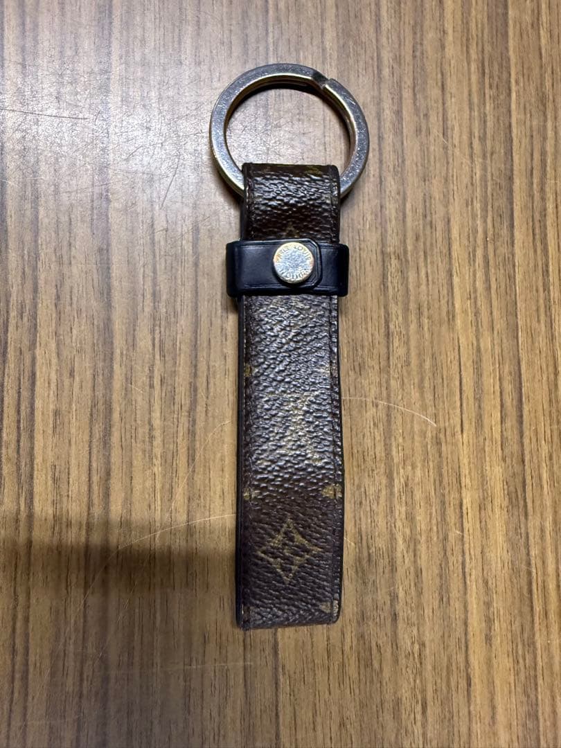 ルイヴィトン　モノグラム LVロゴ キーホルダー・LVドラゴンヌ キーリング 楽天市場】【10%OFF】 ルイヴィトン キーホルダー LV ドラゴンヌ