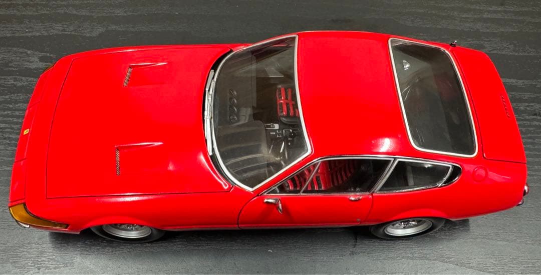 Ferrari 365 GTB/4 ミニカー 赤