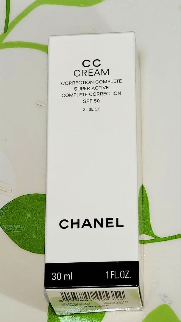 CHANEL CCクリーム N 21 ベージュ SPF50 30ml