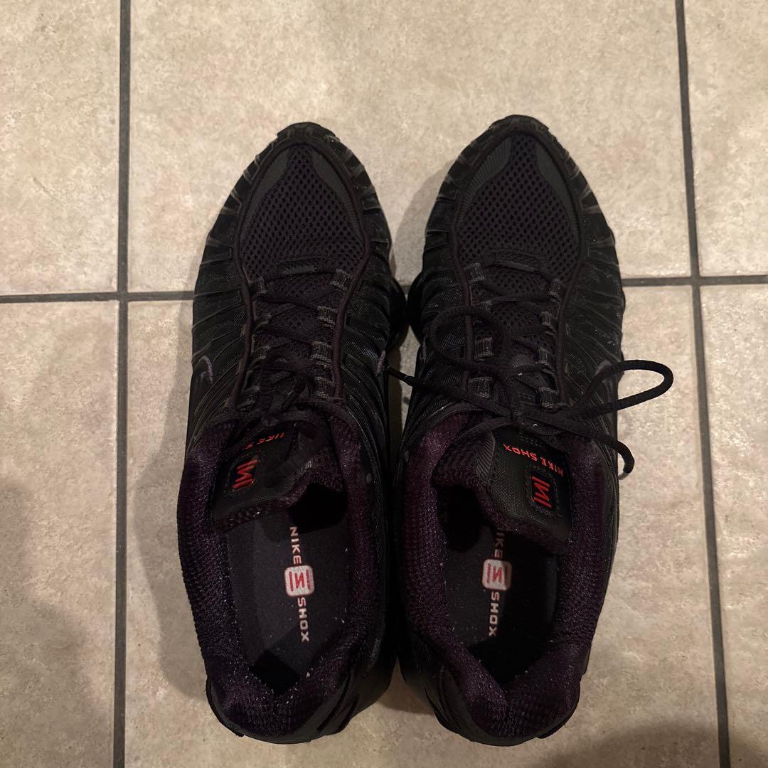 Nike Shox 黒