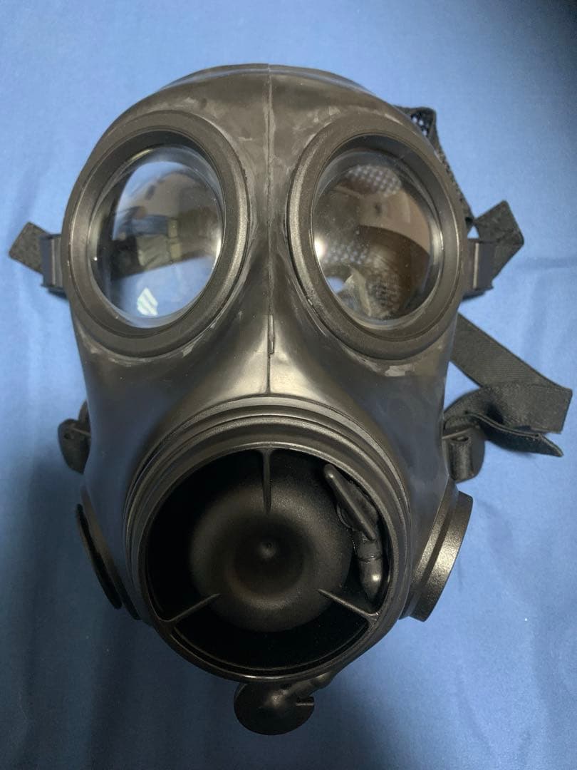 FM12 ガスマスク 赤色外付けレンズ＆キャニスター付き - メルカリ