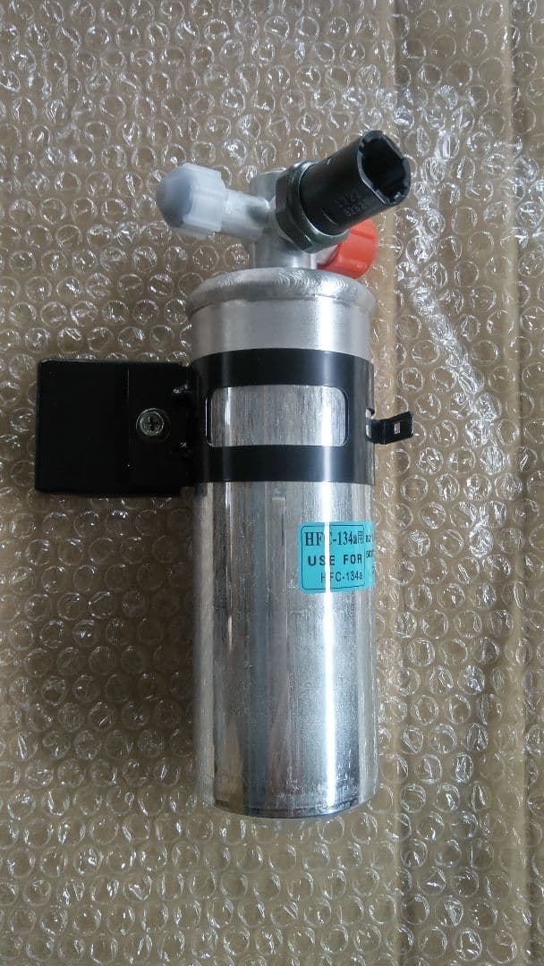 Z32フェアレディZ 純正リキッドタンク(134a)ASSY 未使用新品