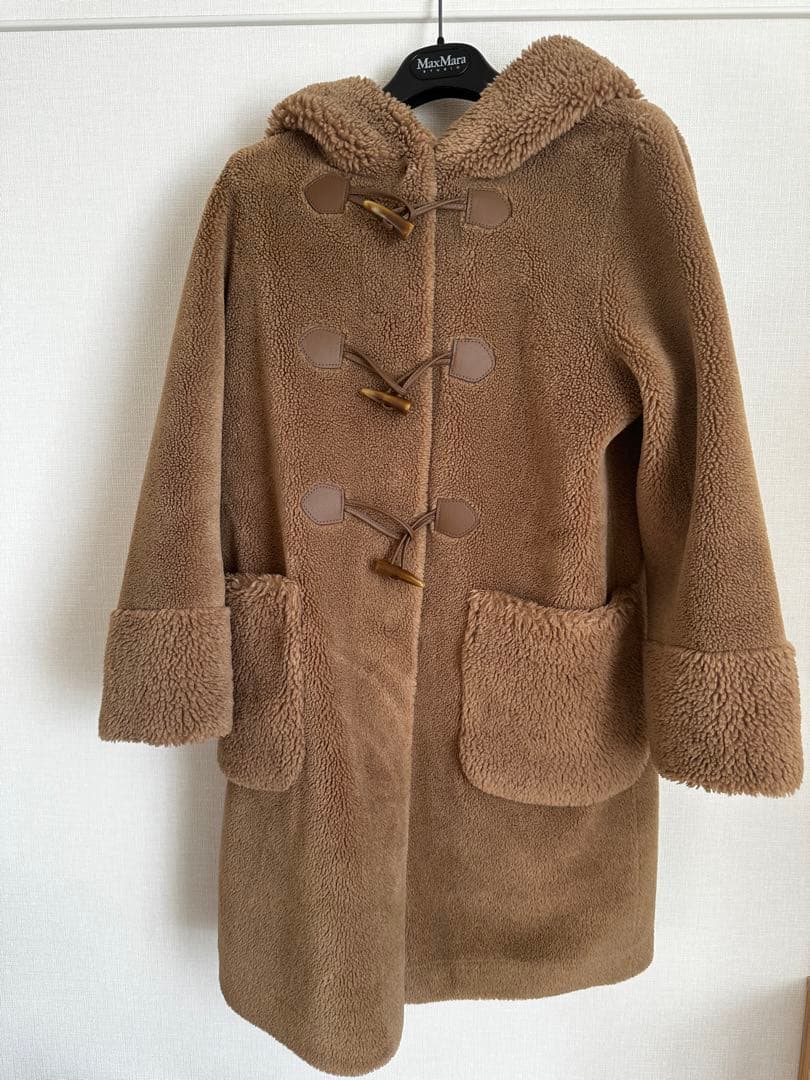 ストロベリーフィールズ　ボアコート