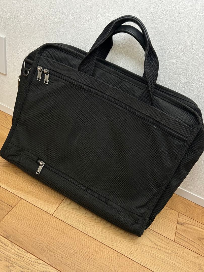 TUMI トゥミ ビジネスバッグ 26051D4 大容量 - メルカリ