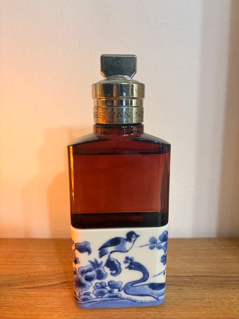 DRIES VAN NOTEN ユニセックス香水 ボトル