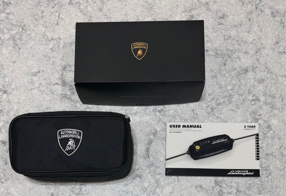 【新品•美品】純正ランボルギーニ バッテリーチャージャー CTEK ウルス