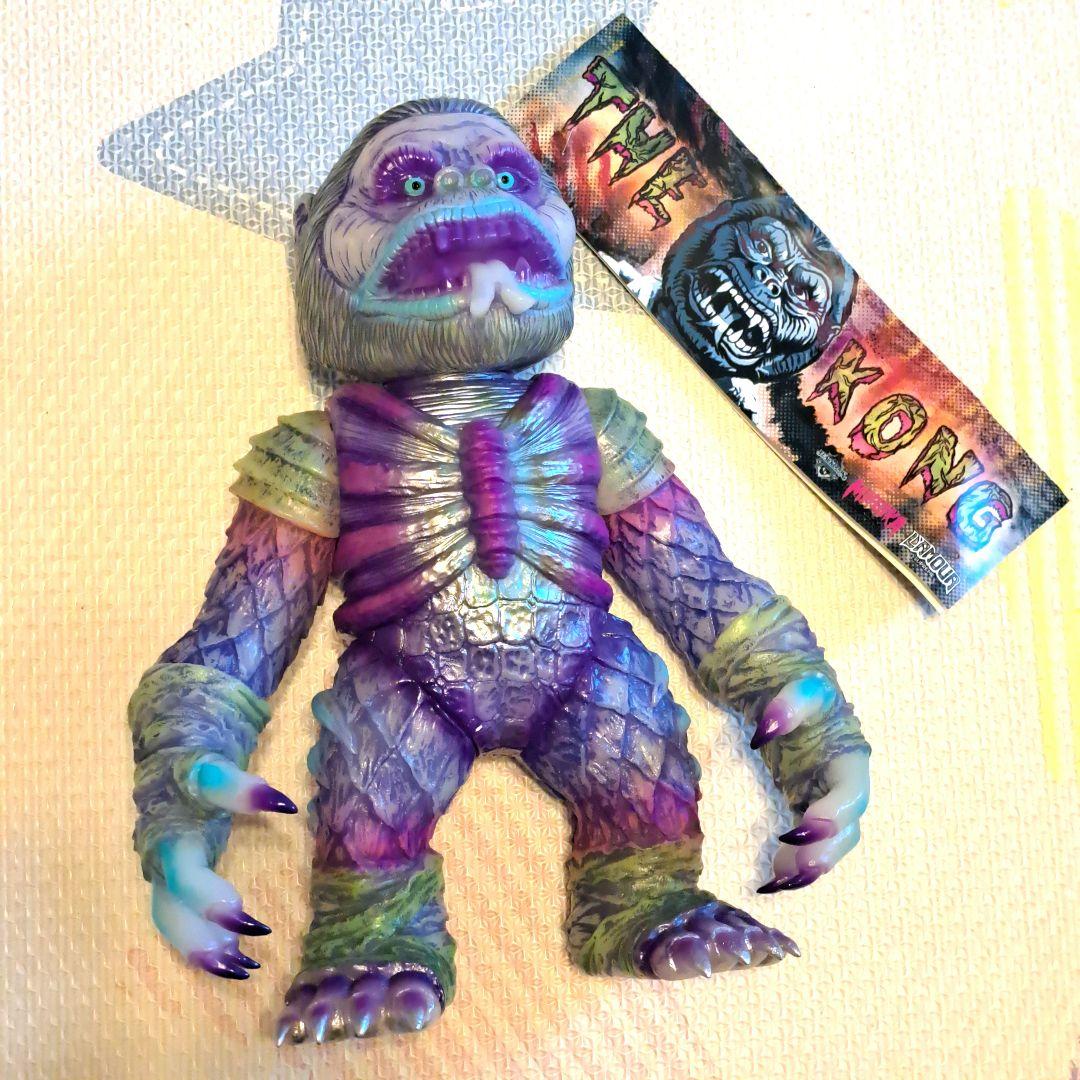 THE KONG ゴリラ　フィギュア　BLACK BOOK　モンスター　ソフビ