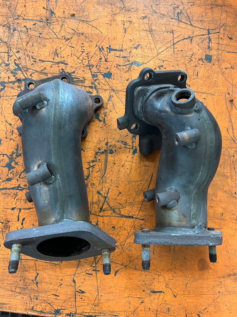 BNR34 純正タービンアウトレットパイプ