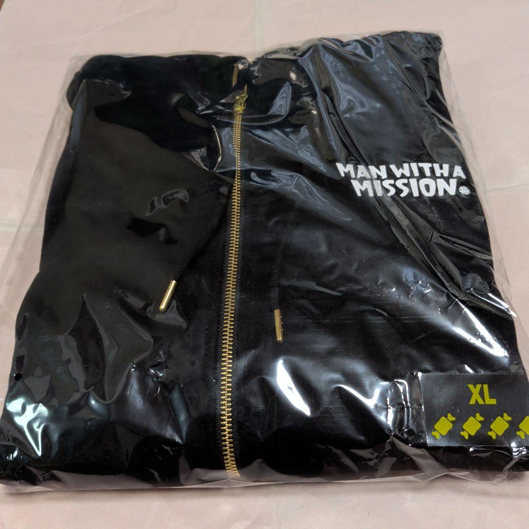 【MWAM】15TH・ANNIVERSARY限定フーディXLサイズ 画像 No.2/11] 【限定30個】マン島TT選手のレプリカグラフィック「X