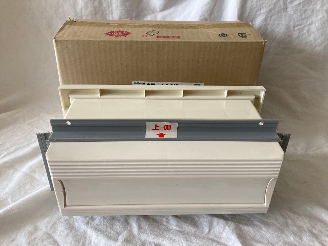 松下電工【CT180W】オフホワイト サインポスト 住宅壁埋め込み専用 横型