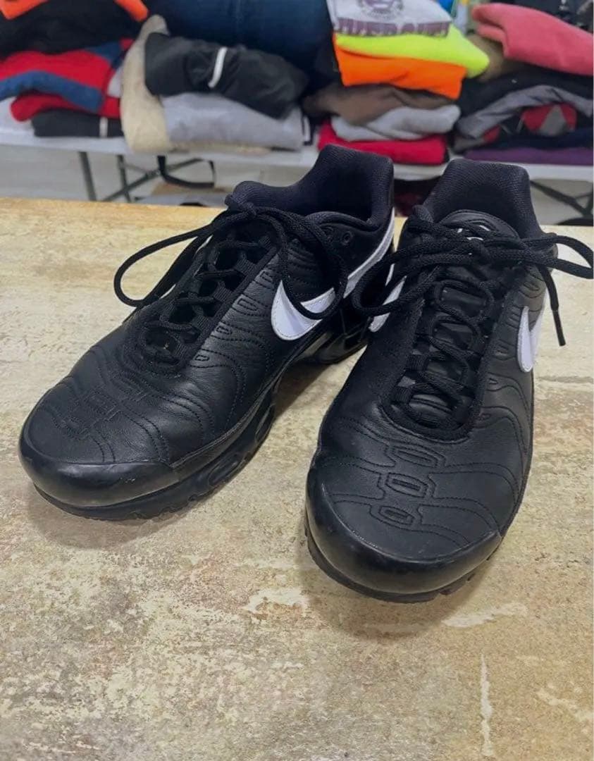 靴 NIKE / AIRMAX PLUS TIEMPO