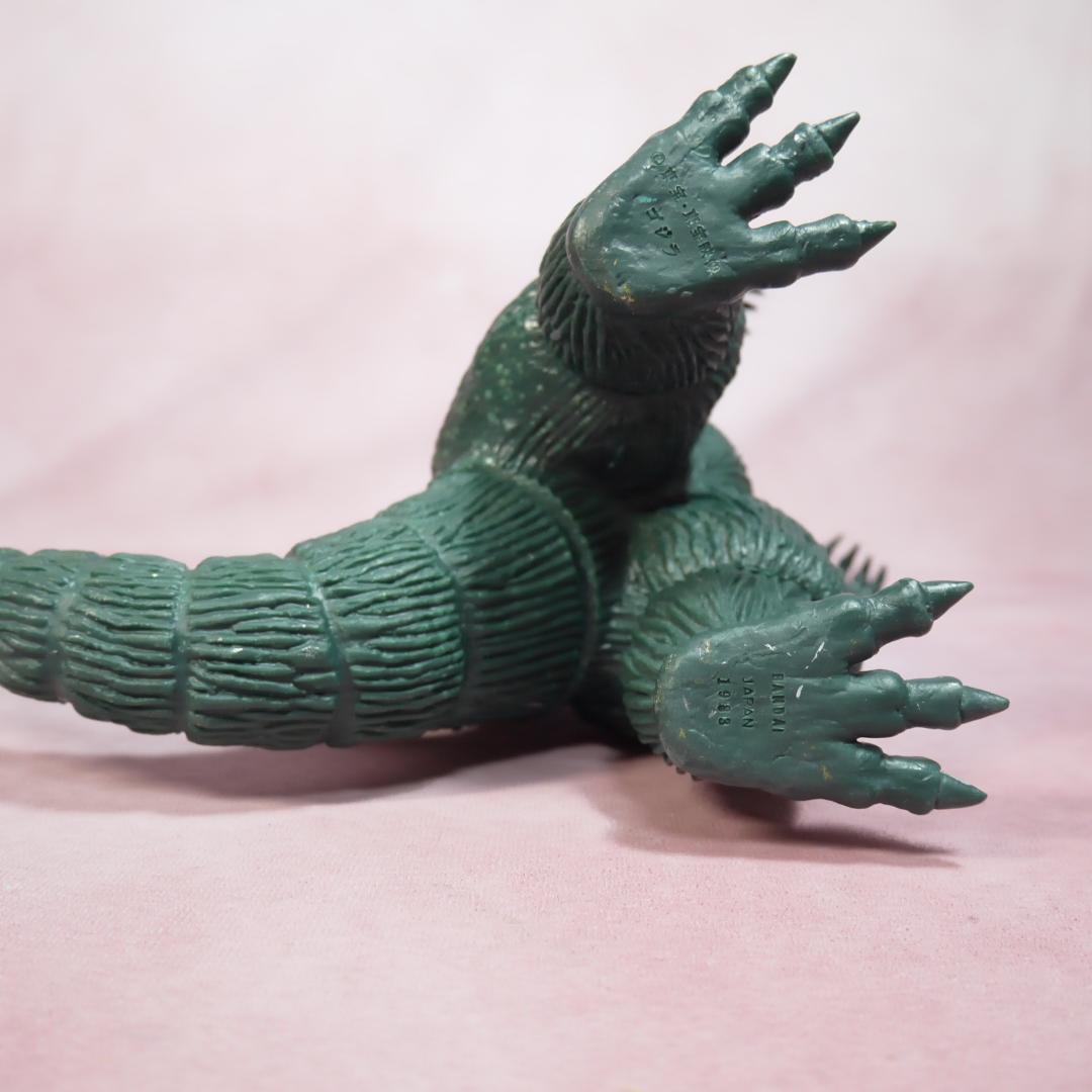 ゴジラ1962 キングコング対ゴジラ 1983刻印 ソフビ 緑 - メルカリ