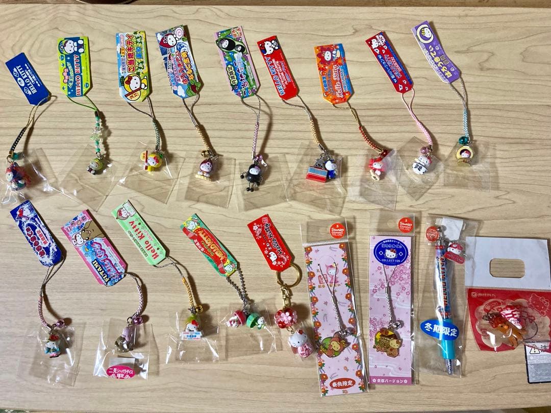【値下げしました】ハローキティ 根付け•ストラップ等まとめ売り　ご当地キティ