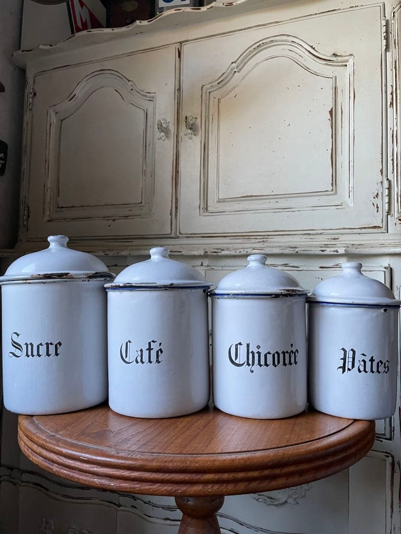 リー様専門　アンティーク　ホーロー　キャニスター　4個　ホワイト　美しい文字　白 フランス製白地でこぼこ加工キャニスターセット