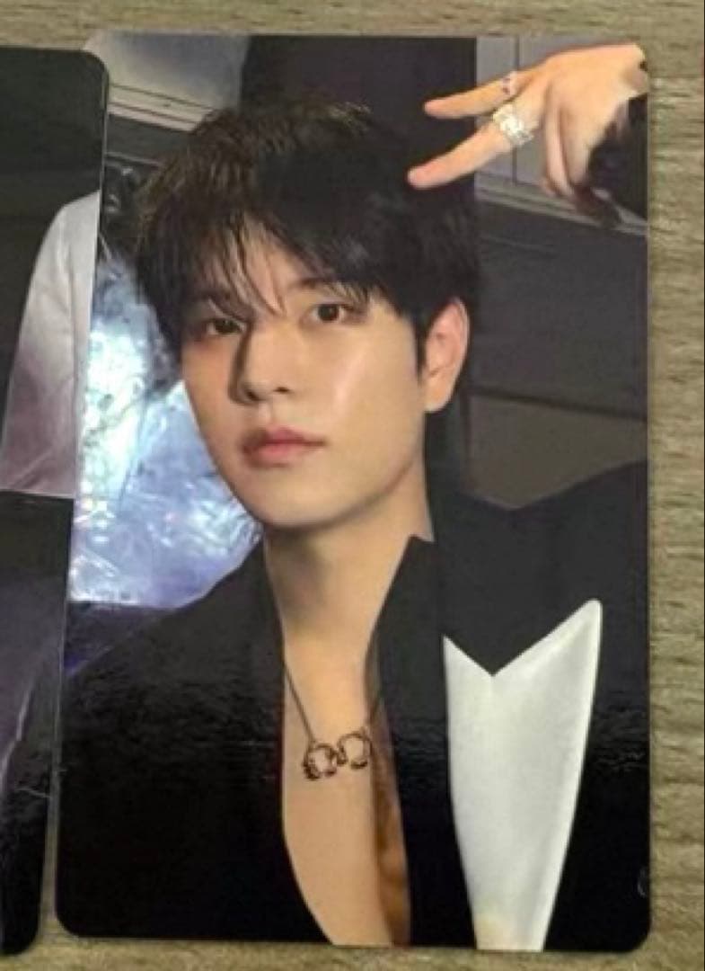 straykids スンミン DOIT ポップアップ フーディー トレカ - メルカリ