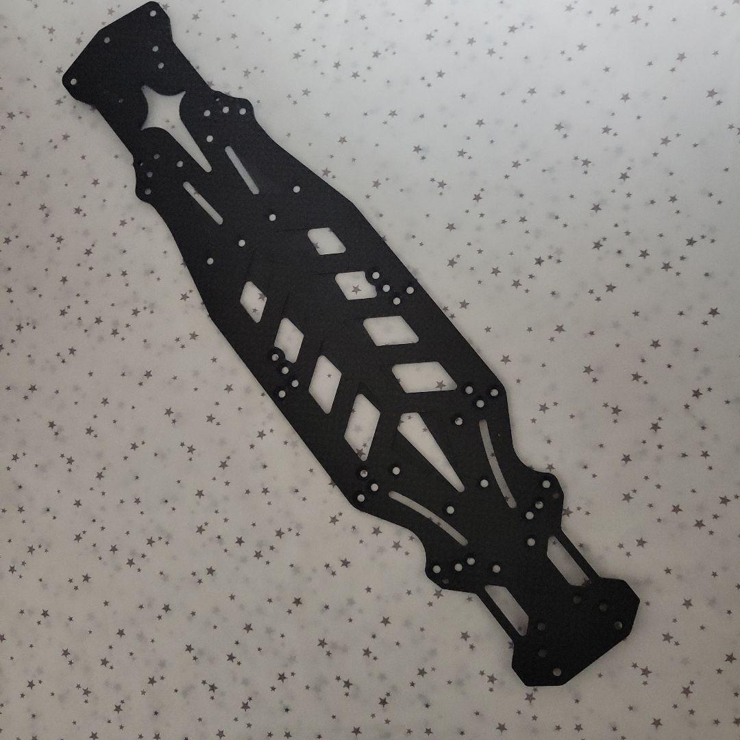 ヨコモ Y2-002TSAライトウェイトフレックスシャーシー未使用 シャーシのみ