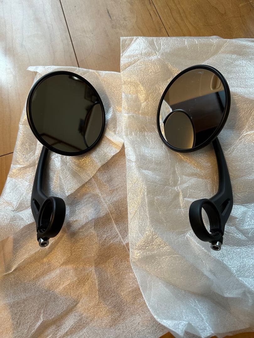 ボンネビルボバー　純正ミラー